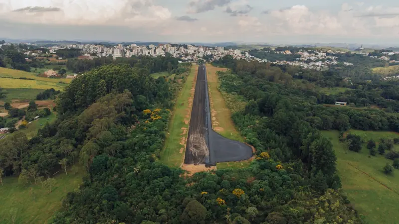 Pavimentação Aeroportuária — Aeroporto de Veranópolis — foto 2